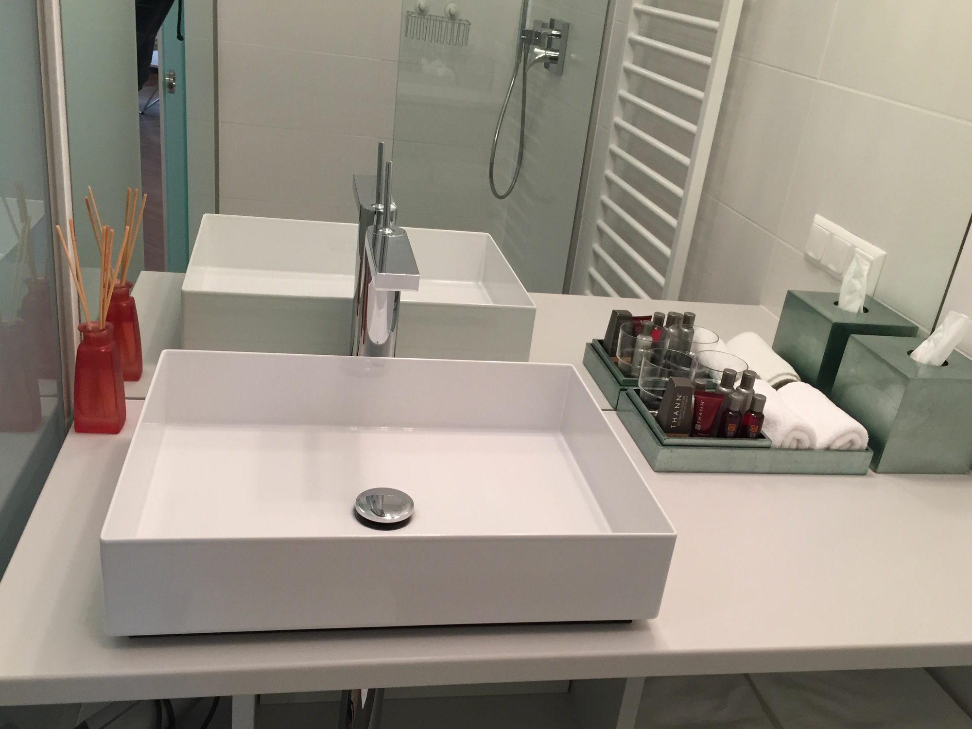 Pink Grapefruit City Condo Відень Екстер'єр фото